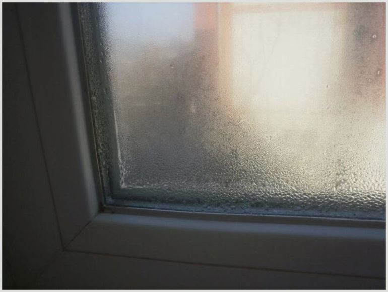 Pourquoi les fenêtres en plastique transpirent