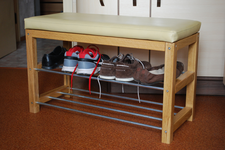 How to make a shoe shelf with your own hands