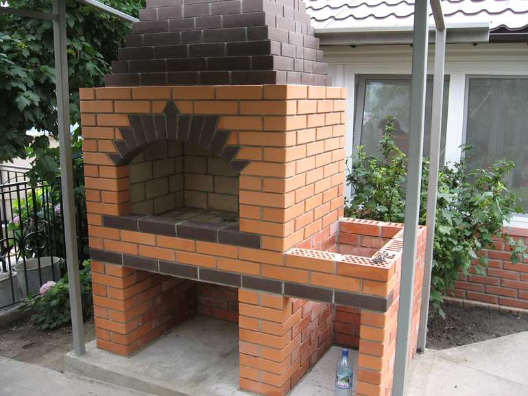 DIY arched barbecue