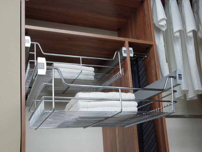 Pull-out shelves in the cabinet