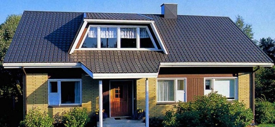 Angle de pente du toit lors de l'utilisation de carton ondulé