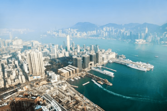 Uitzicht vanaf het dak van het ICC Hong Kong International Trade Center