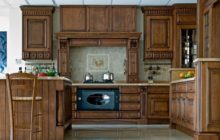 3 avantaje principale ale bucătăriei din lemn masiv