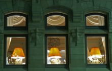 Pourquoi les rideaux ne peuvent-ils pas être accrochés aux fenêtres des appartements en Suède?