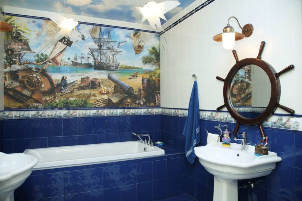 Tengeri stílusú fürdőszoba